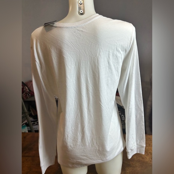 Juniors XL Long Sleeve Graphic T Shirt - Picture 12 of 15